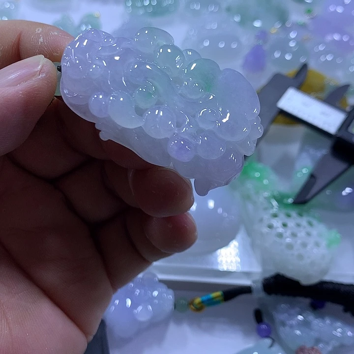 翡翠未镶嵌颈饰天然翡翠A货吊坠