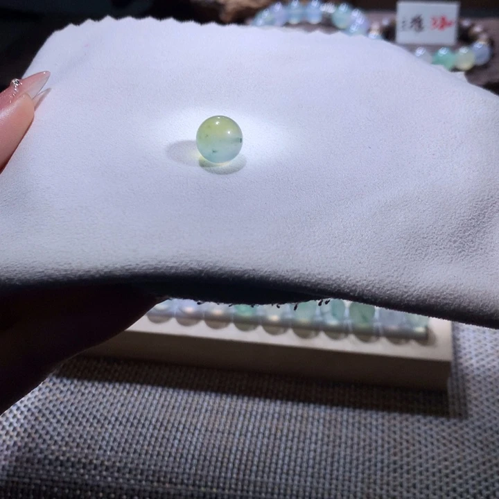 翡翠散珠秋香色单珠卡11