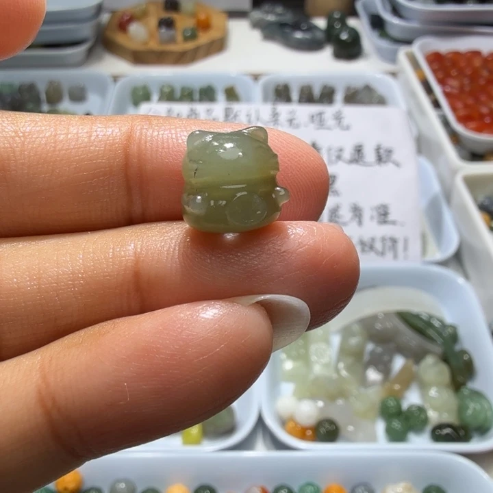 未镶嵌和田玉珠宝半成品