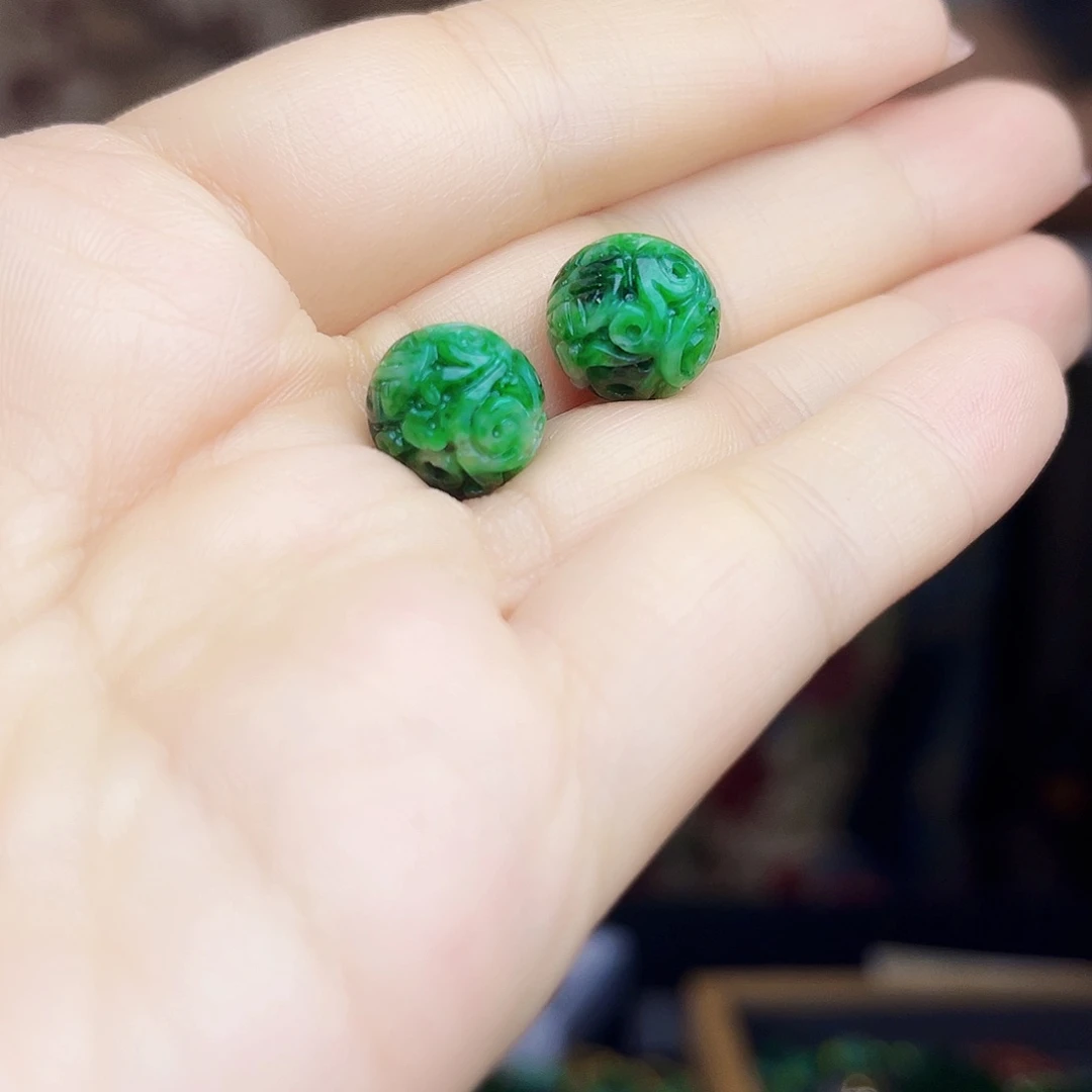 翡翠未镶嵌颈饰吊坠