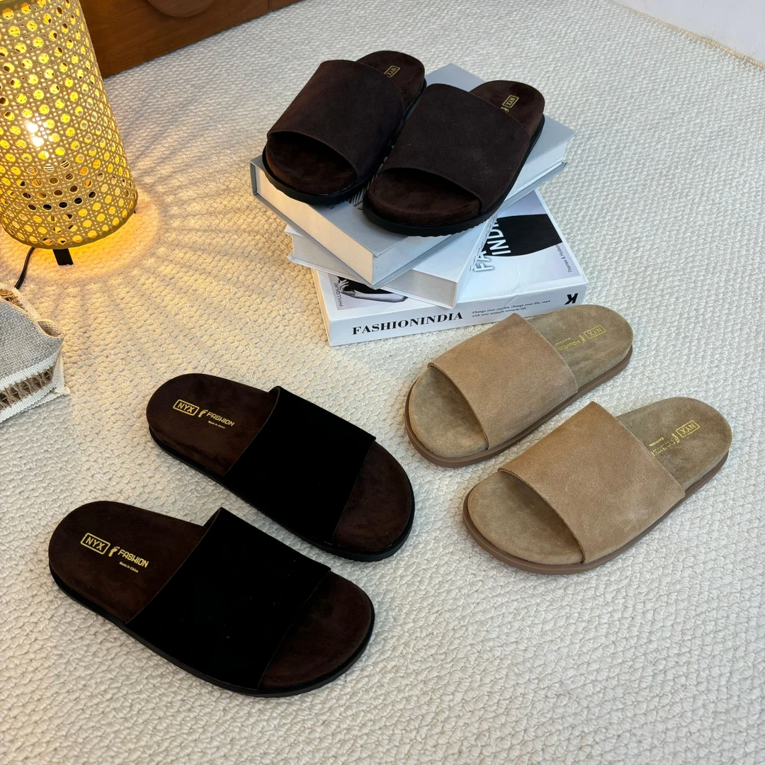 夏季品牌新款2025高级外穿平底拖鞋女沙滩爆款休闲一字拖凉拖女