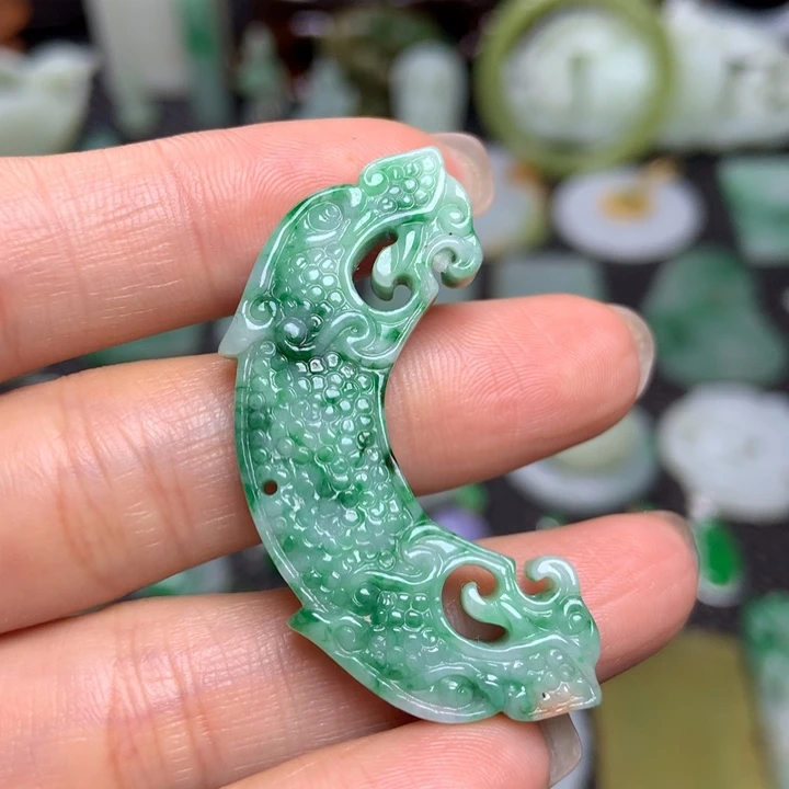 未镶嵌挂件翡翠清