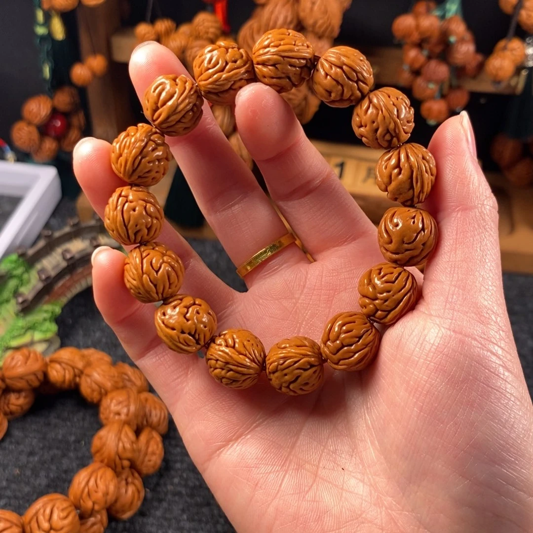 吊坠桃核4链接桃枭手串