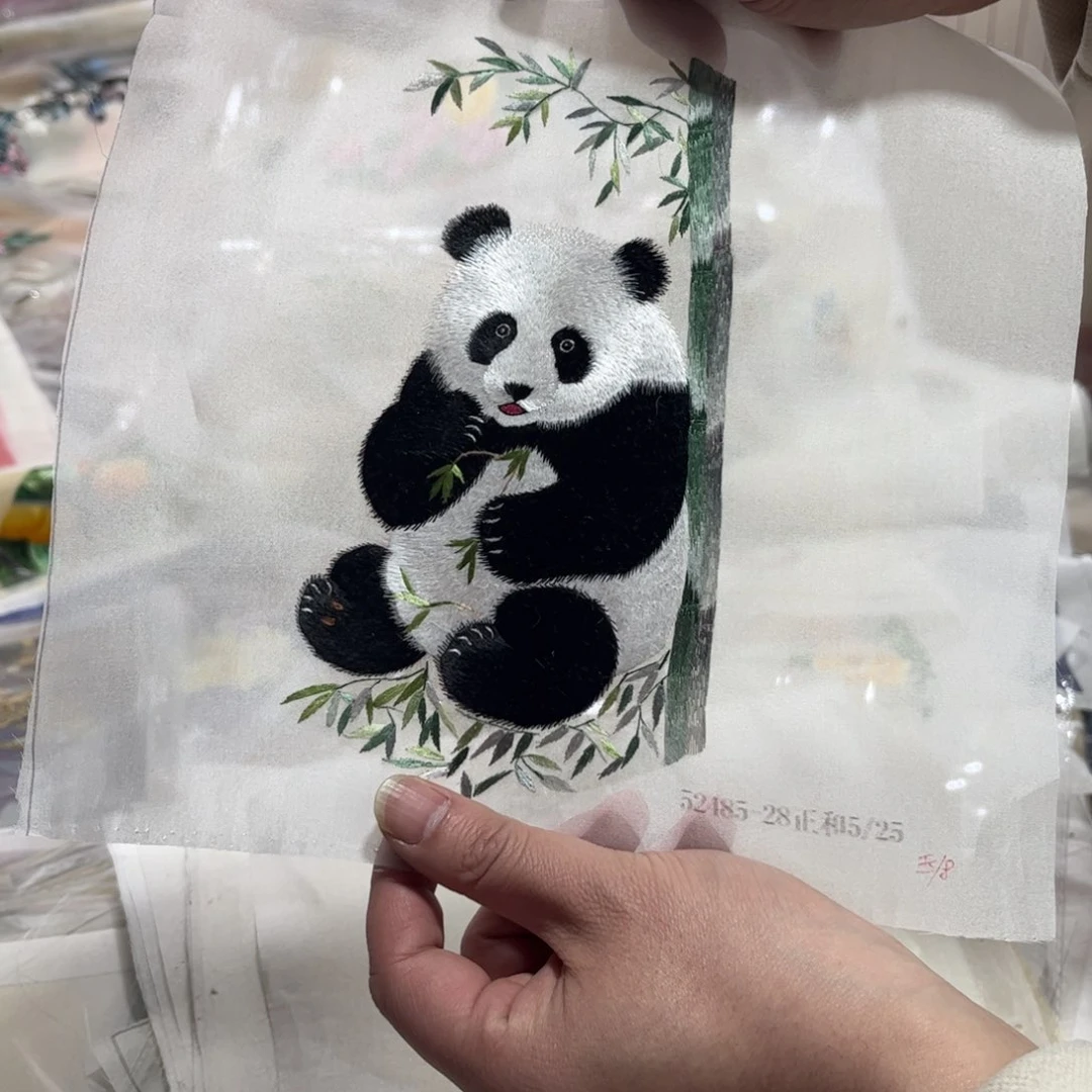 刺绣纯手工制作的一款