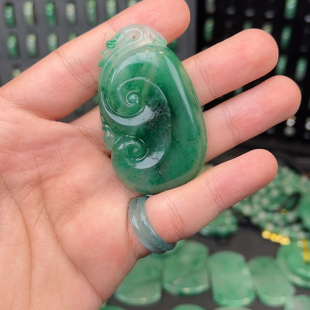 石英质玉（非洲翠）未镶嵌天然非洲翠一物一拍天然玉石