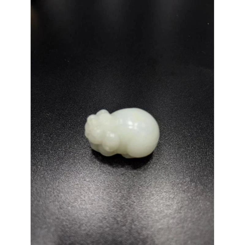 《闪购商品》和田玉传世原石小福猪