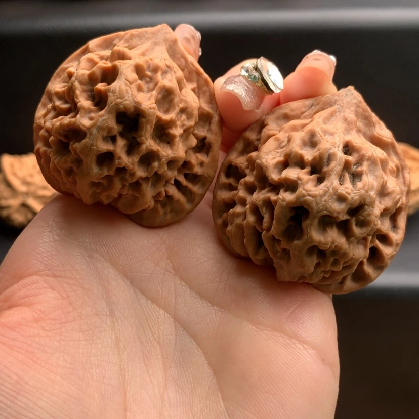 【闪购商品】文玩核桃把件秦岭野生