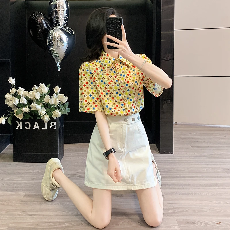 夏日一整套多巴胺彩色波点短袖衬衫套装女新款高腰白色半身短裙装