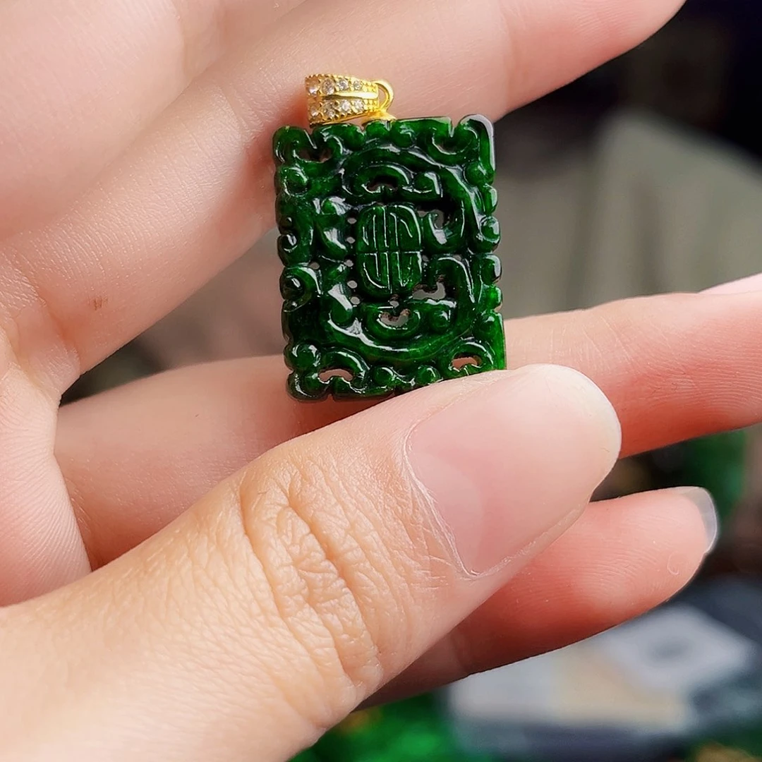 颈饰银S925镶嵌翡翠多样性