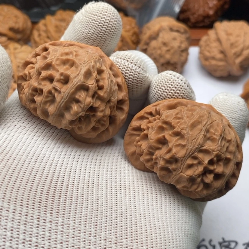 【闪购商品】文玩核桃把件滴*滴243宫灯