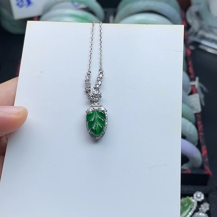 翡翠银S925镶嵌颈饰翡翠吊坠叶子