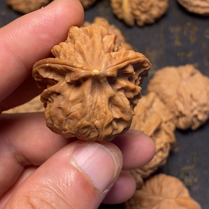 森***1文玩核桃吊坠文玩核桃异形单只