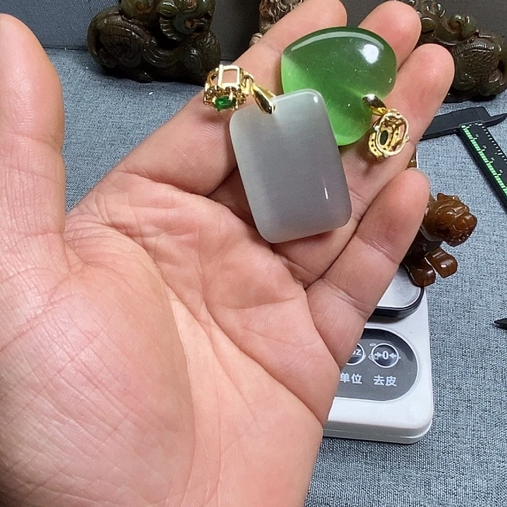 二***镜和田玉未镶嵌挂件