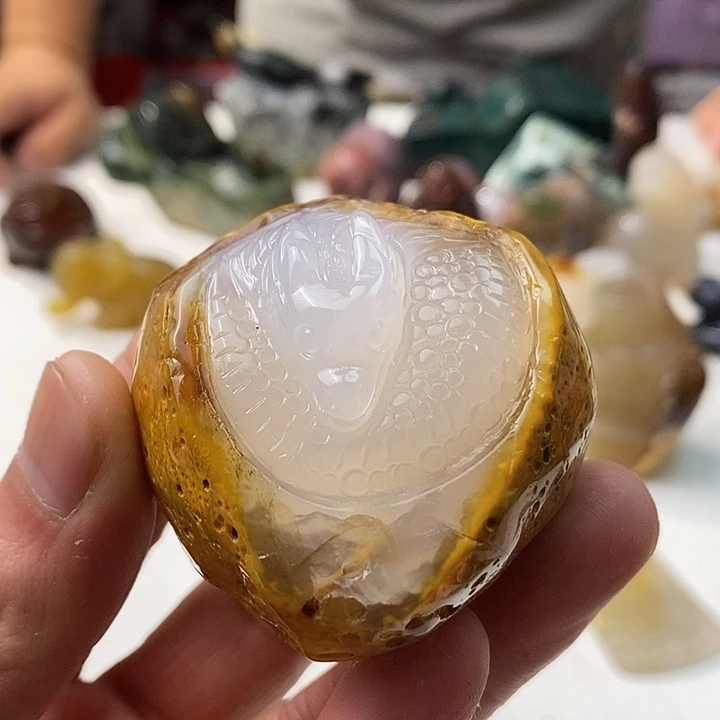 未镶嵌颈饰玛瑙/玉髓
