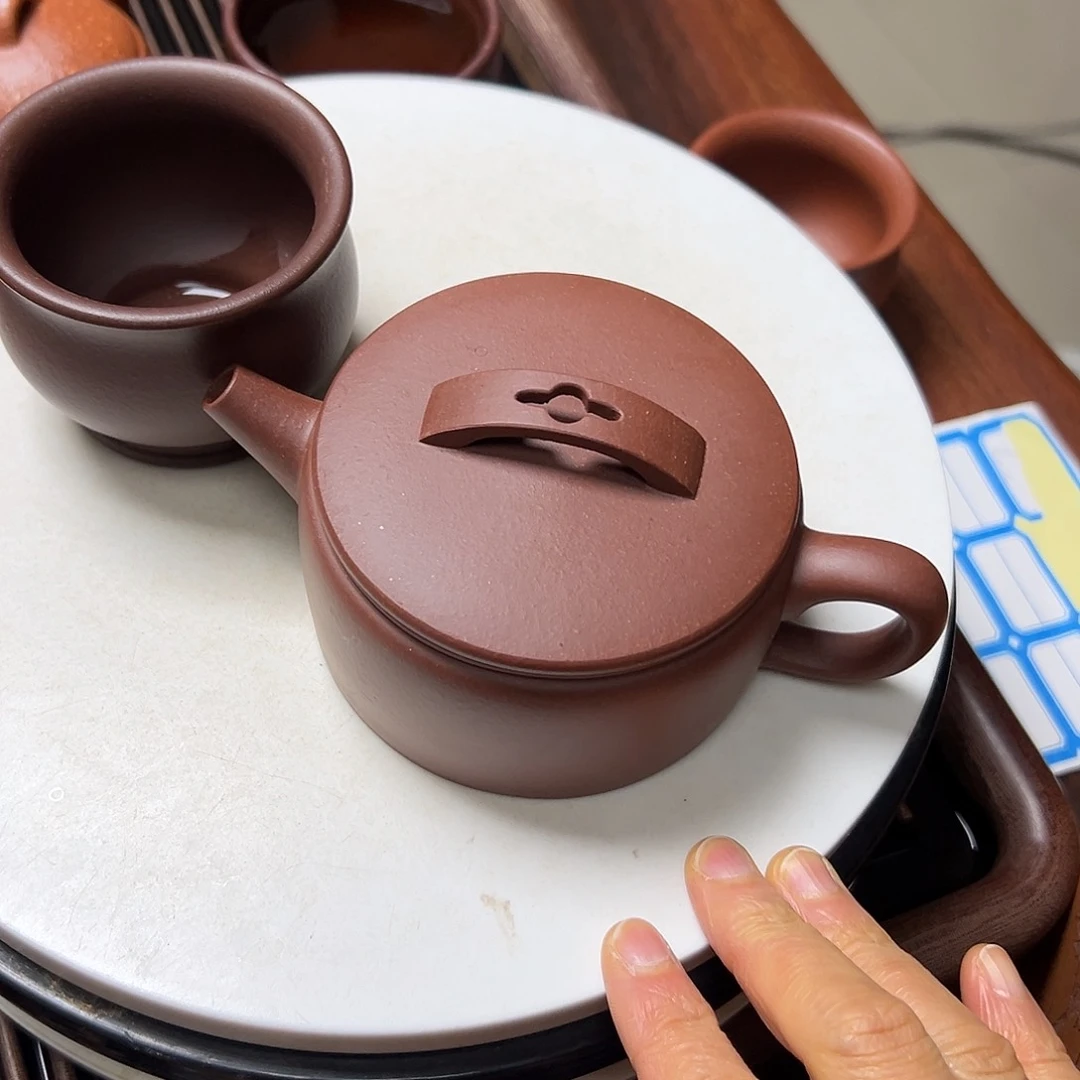 紫泥茶壶紫砂壶等传统