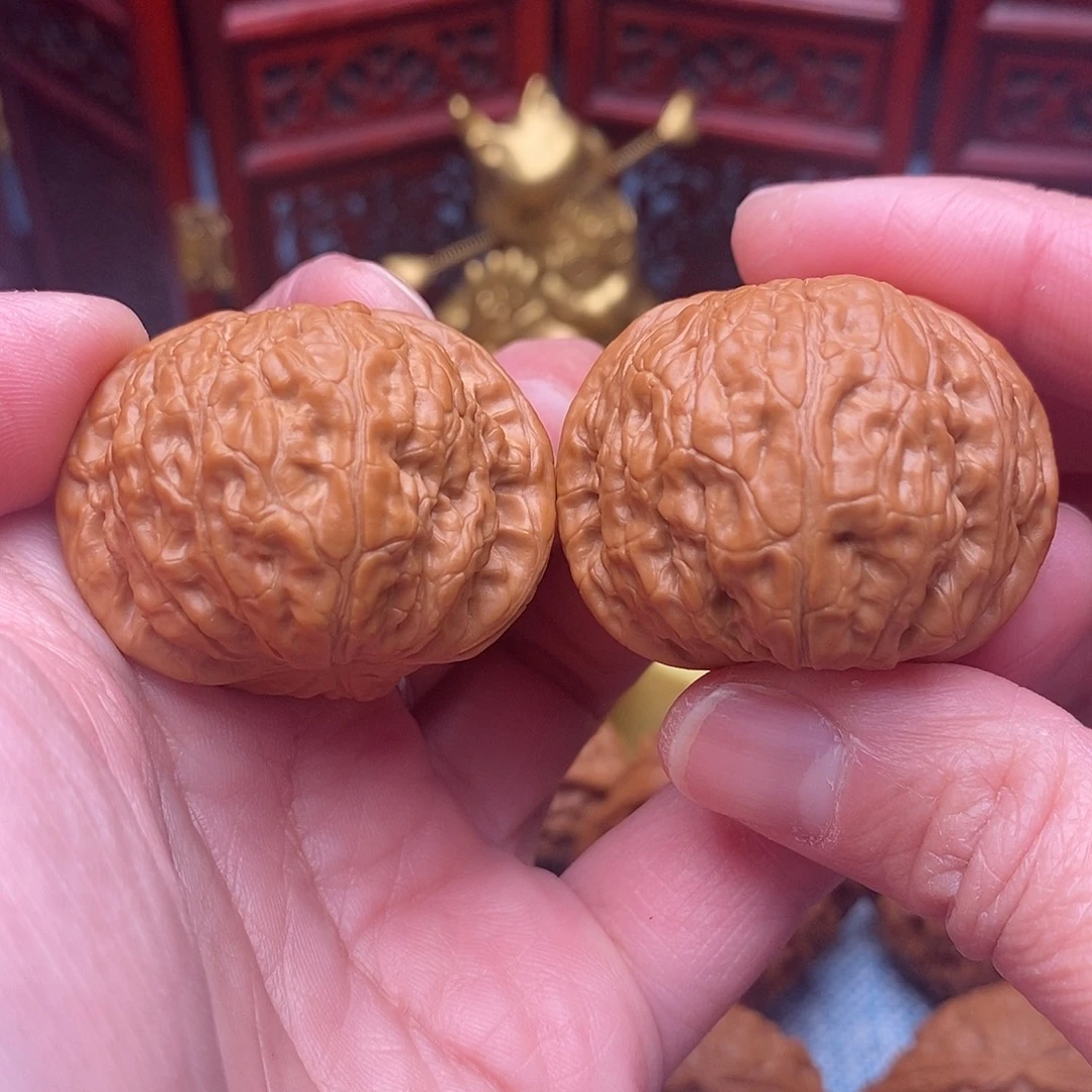 文玩核桃把件全品绝配肉球乾隆磨37尺