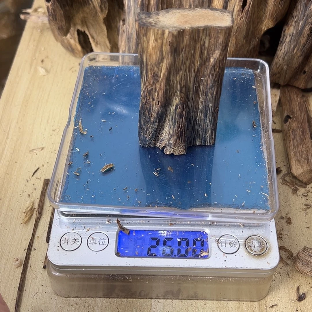 香料绿奇楠虫漏乌身26克