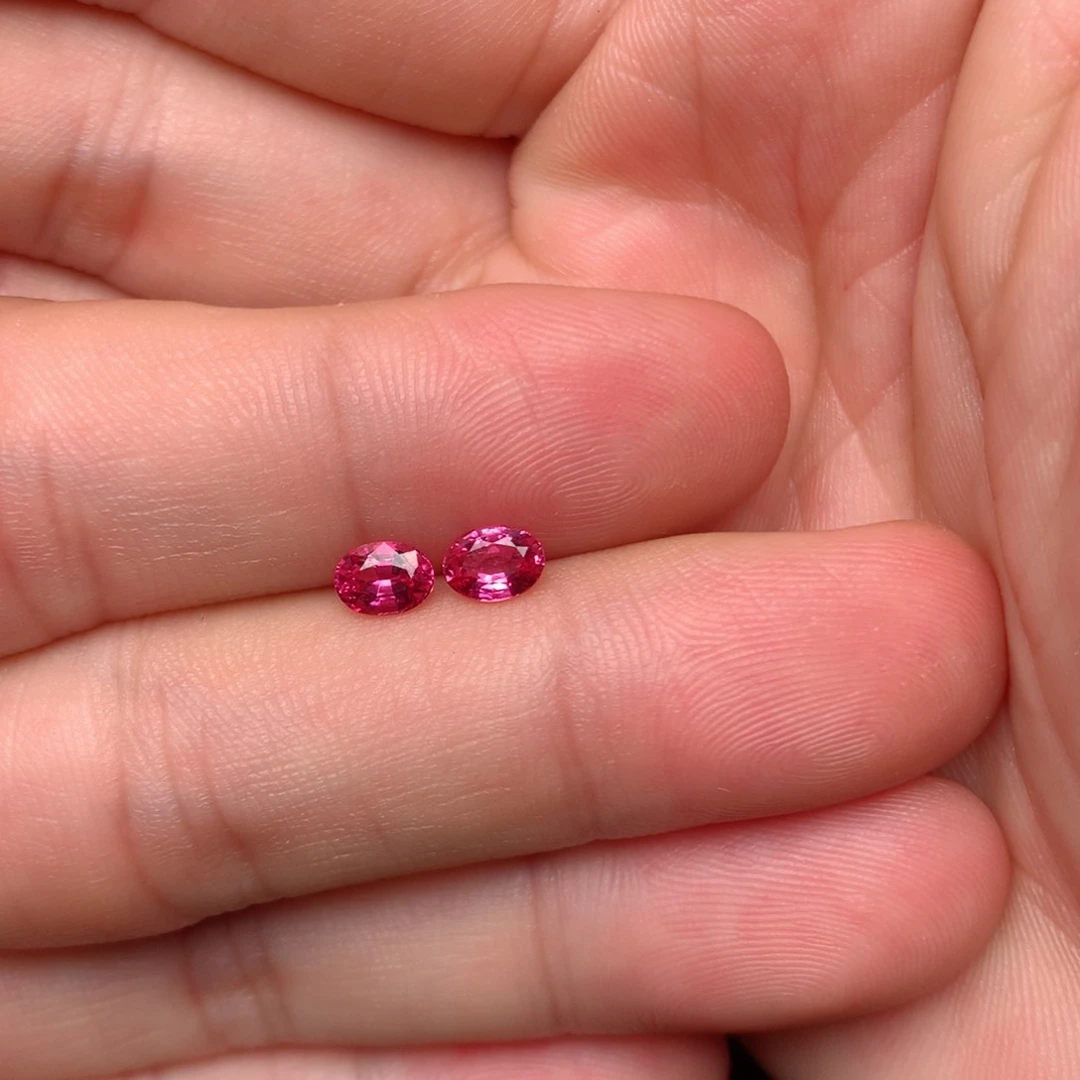 裸石未镶嵌尖晶石小**?