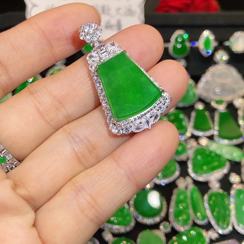 【闪购商品】翡翠未镶嵌颈饰天然翡翠