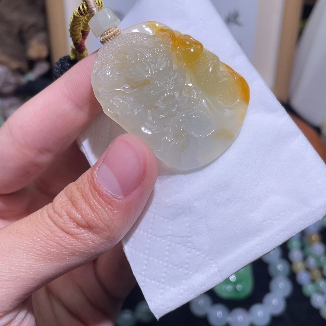 定制翡翠未镶嵌吊坠