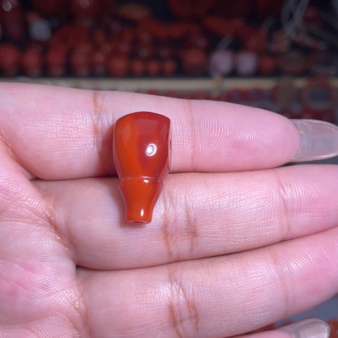 M***.南红玛瑙三通未镶嵌