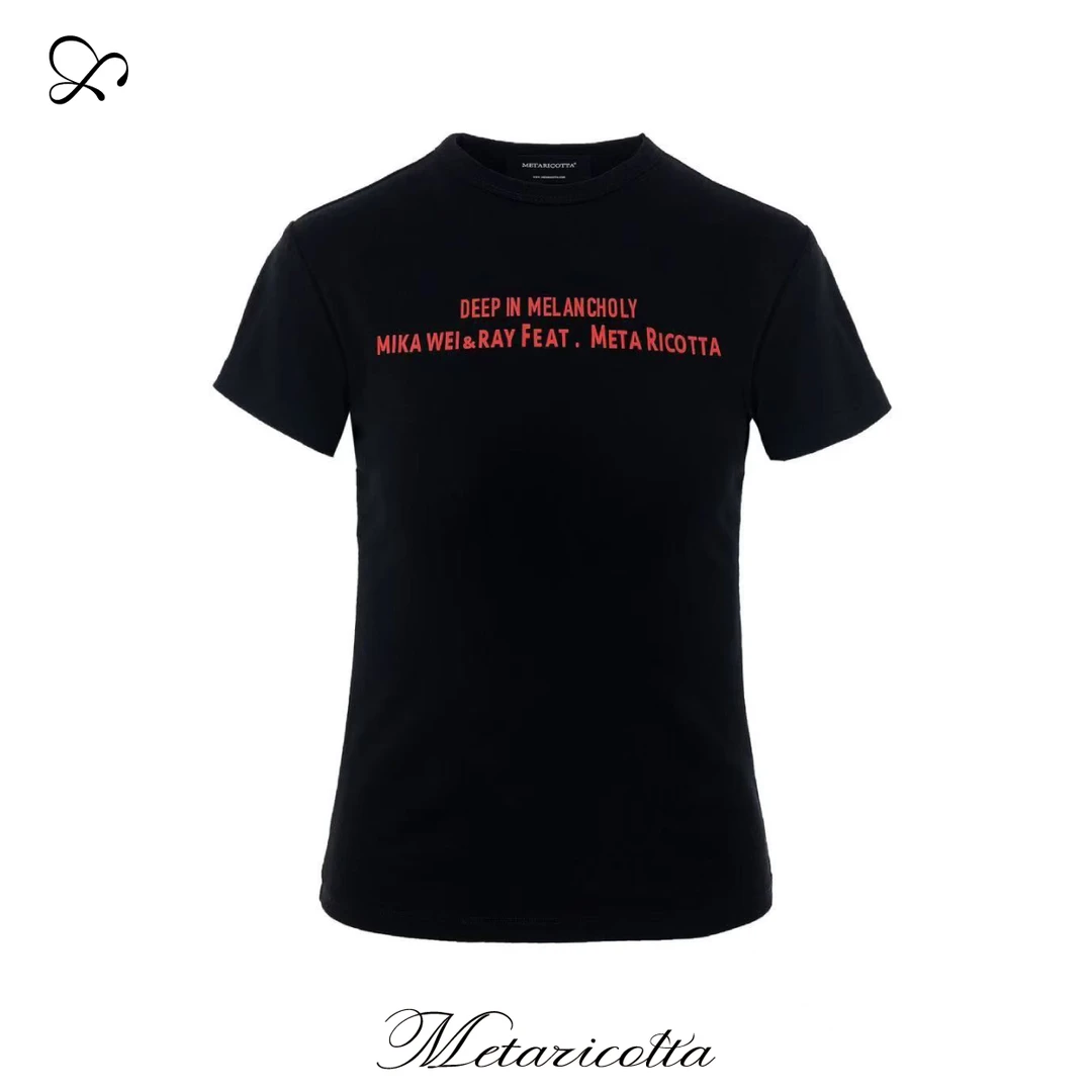 Meta Ricotta mika黑红经典字母印花正肩修身短袖T恤