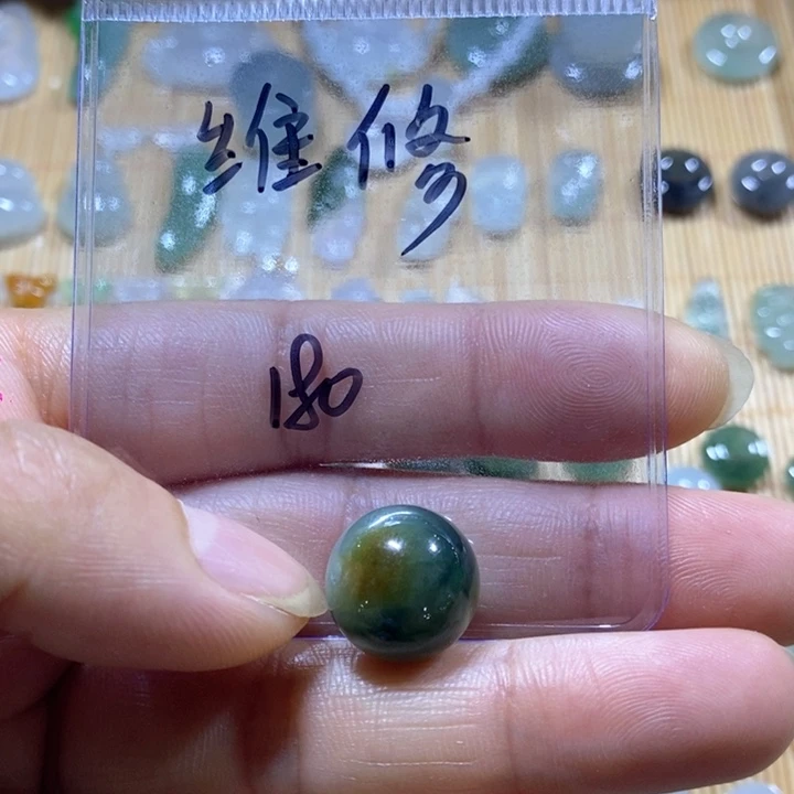 定制翡翠未镶嵌新****。缅甸翡翠