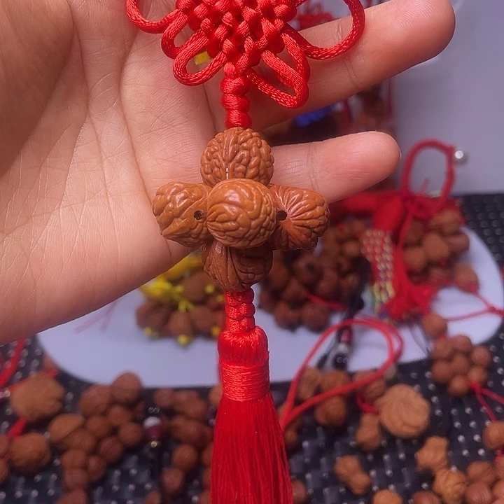 桃核吊坠龙纹桃枭