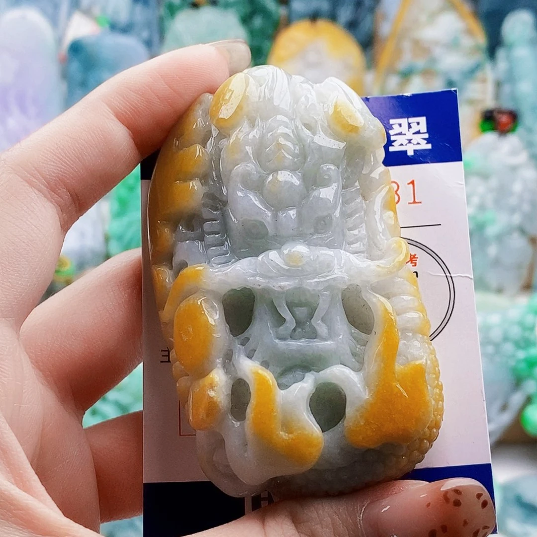 吊坠(不含链)未镶嵌翡翠