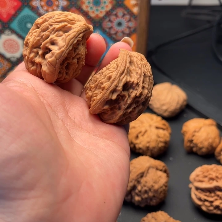 逍***遥吊坠文玩核桃虎头鹰嘴