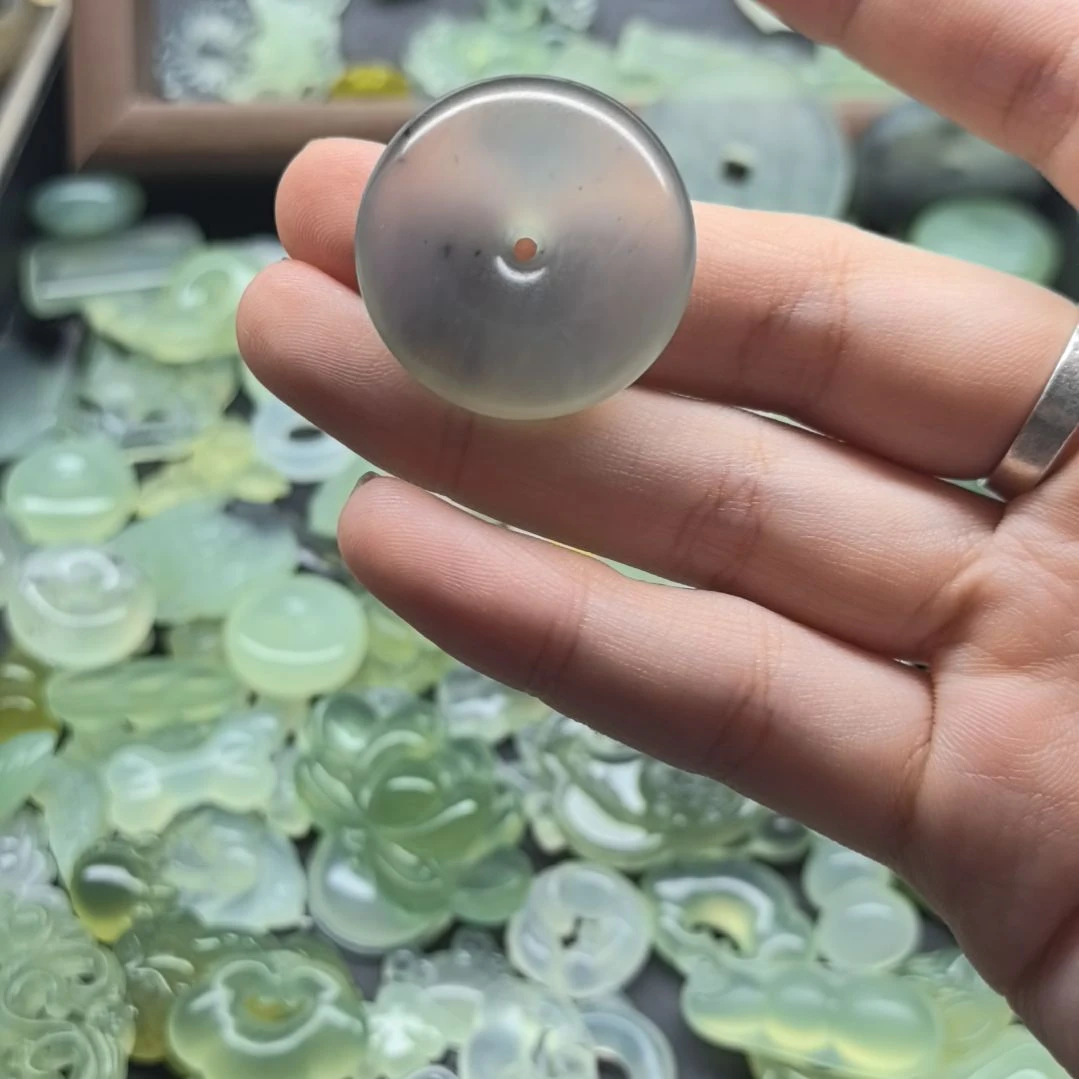 蛇纹石玉合金颈饰