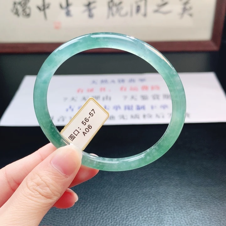 翡翠未镶嵌手镯翡翠手镯38