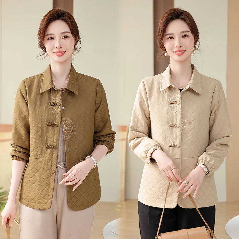 妈妈春装2025新款中式短款上衣2025新款休闲夹克衫中老年女短外套