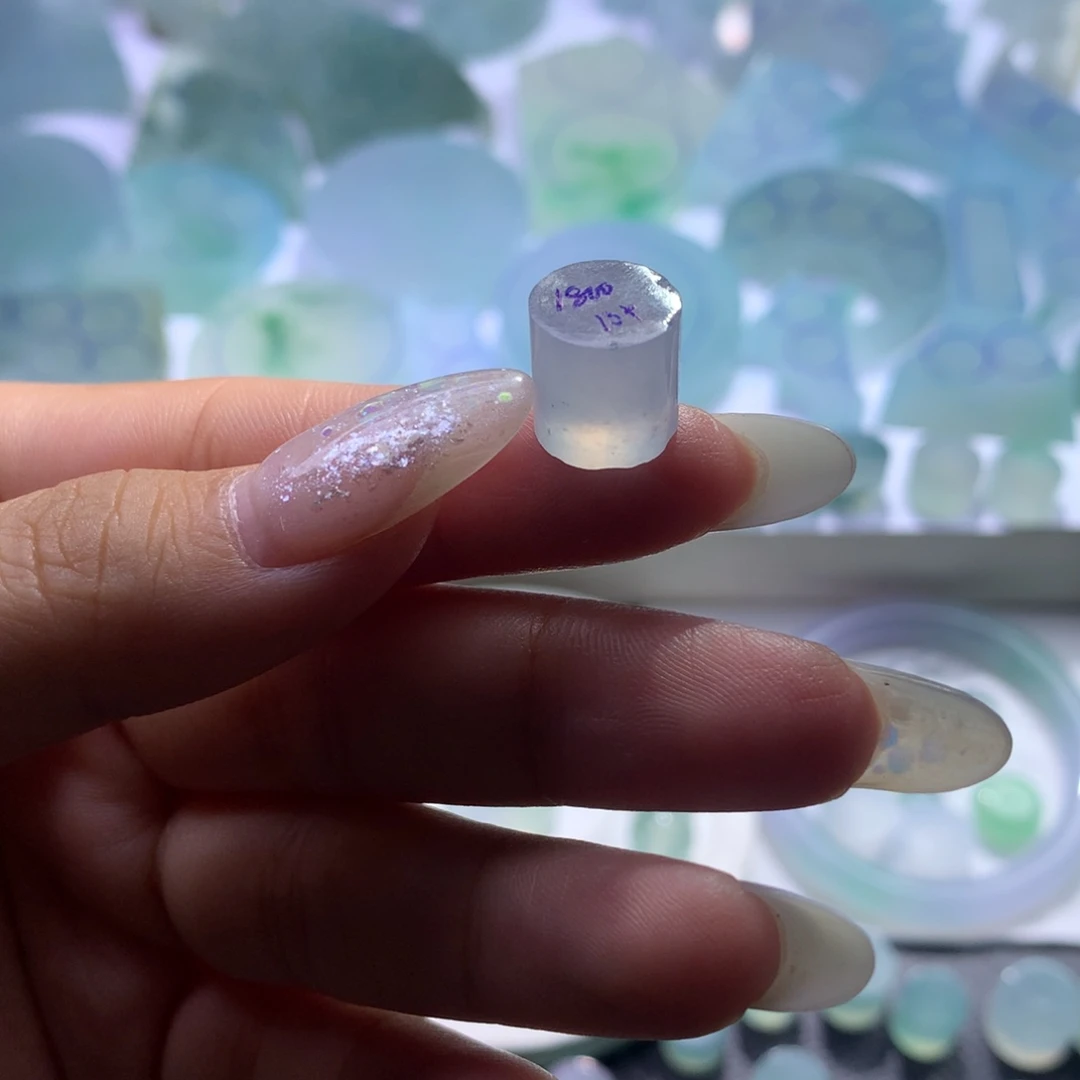 定制翡翠未镶嵌福利