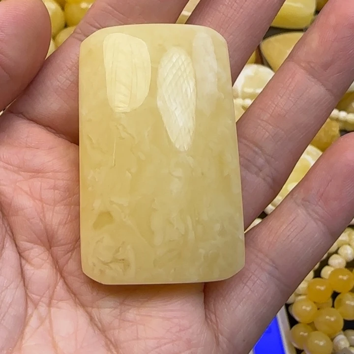 未镶嵌颈饰蜜蜡天然蜜蜡