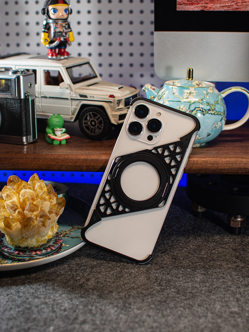 钢本熊适用苹果16Max新款Z型拼装散热支架壳iPhone15pr创意无边框