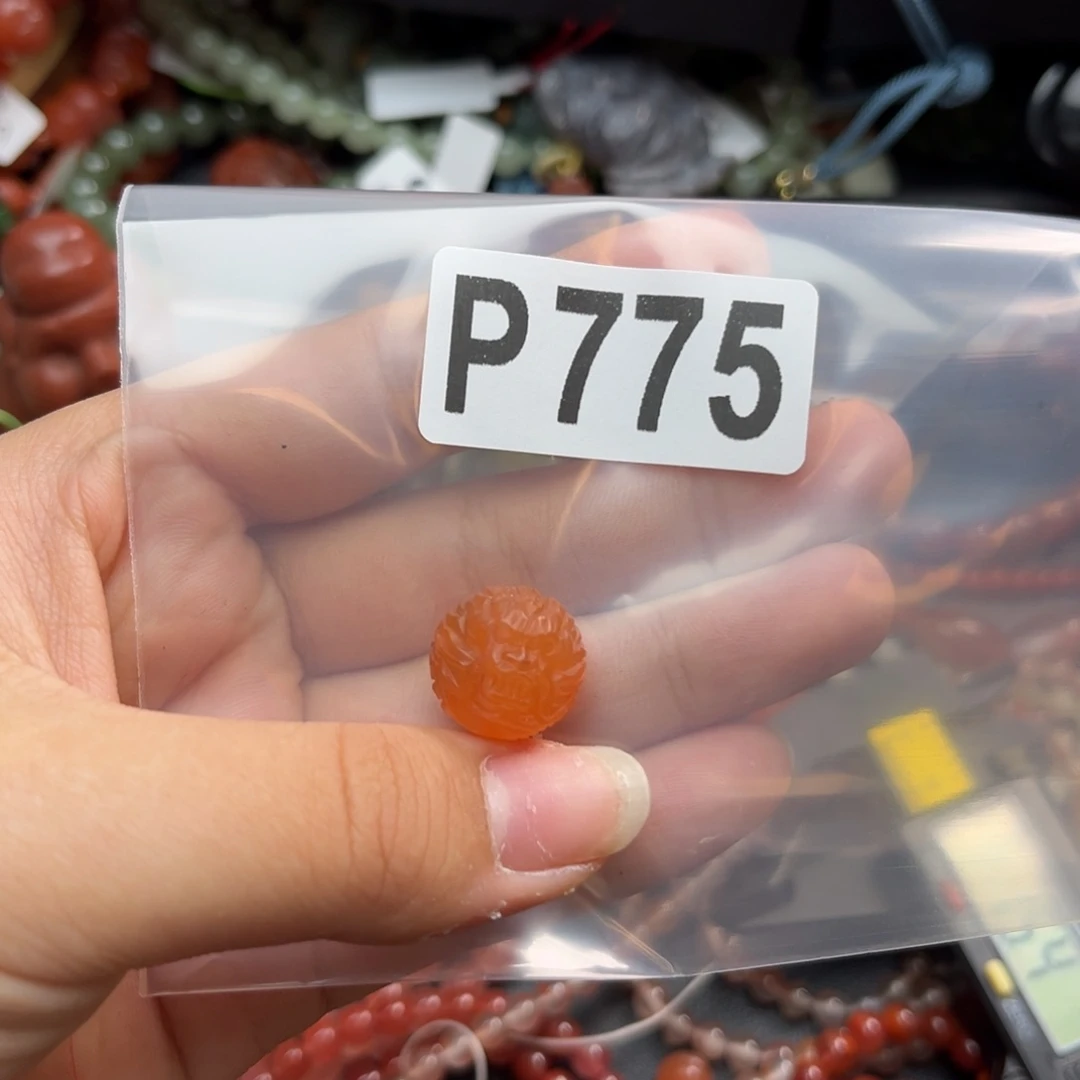 南红玛瑙未镶嵌珠宝奇石