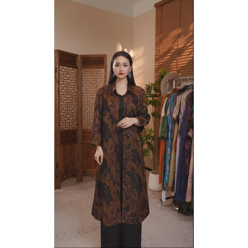 0379国风2025秋装新款气质减龄显瘦高贵香云纱新中式风衣连衣裙