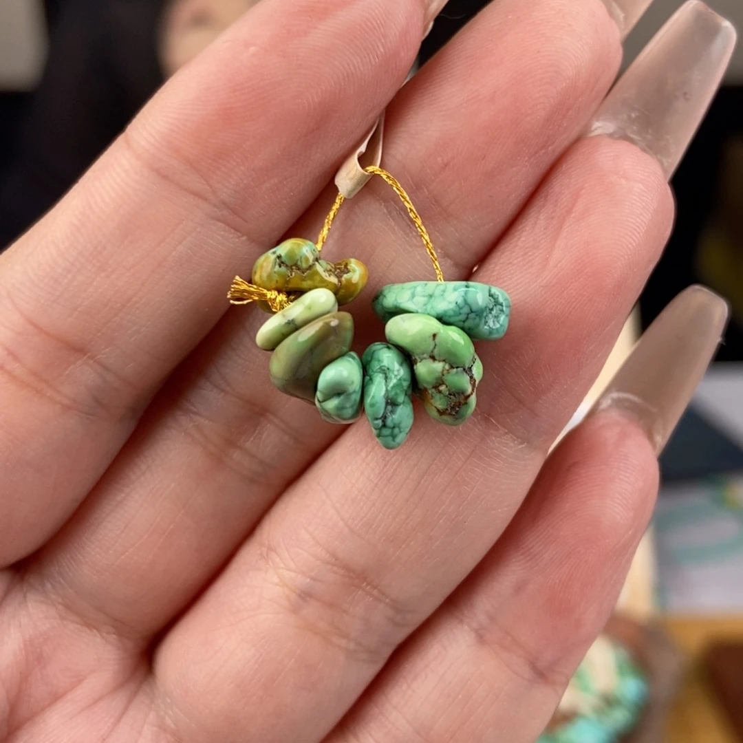 未镶嵌绿松石珠宝奇石