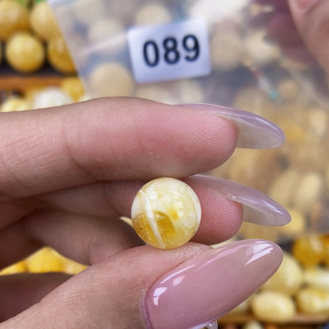 未镶嵌琥珀珠宝奇石10.8