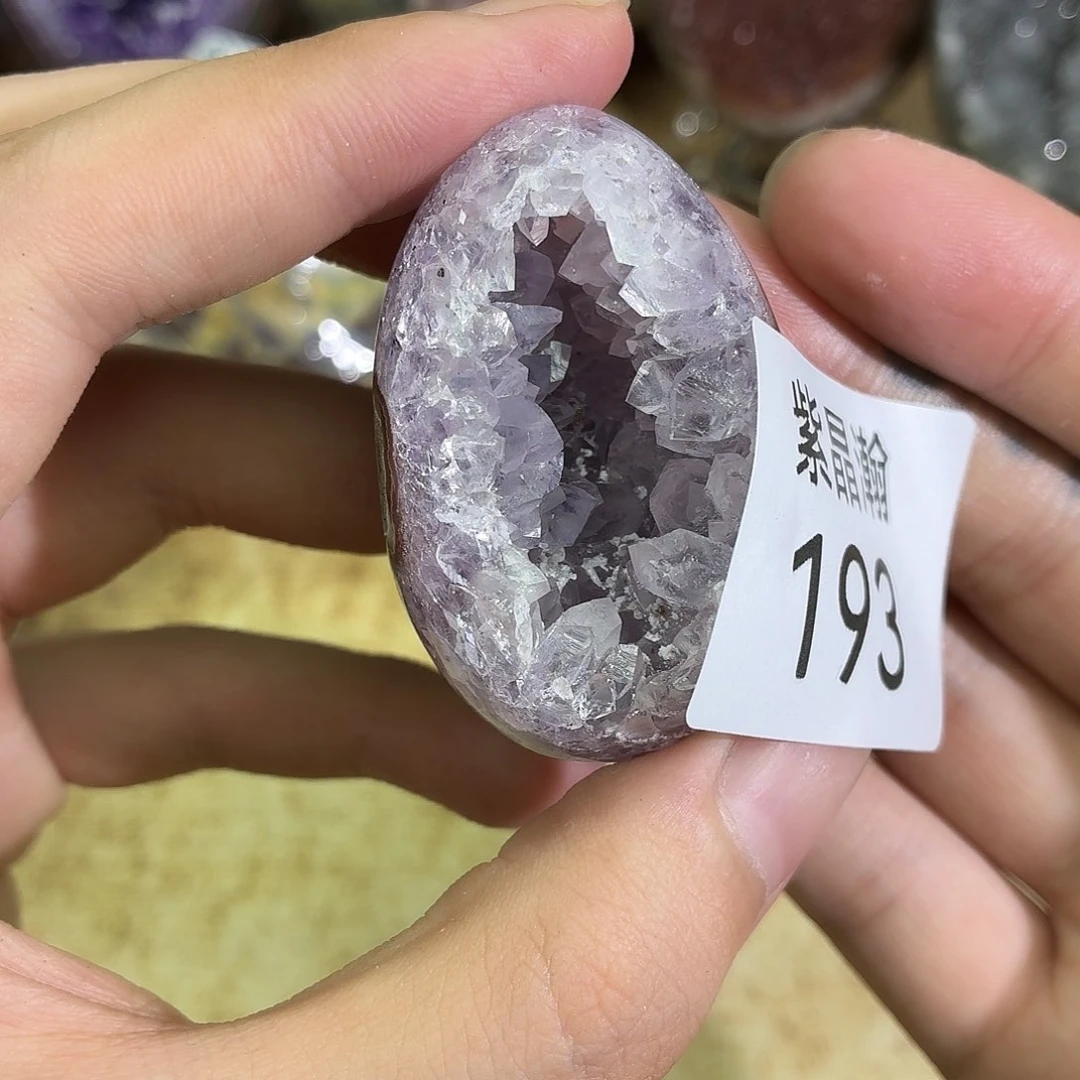 未镶嵌水晶大型摆件（非配饰）