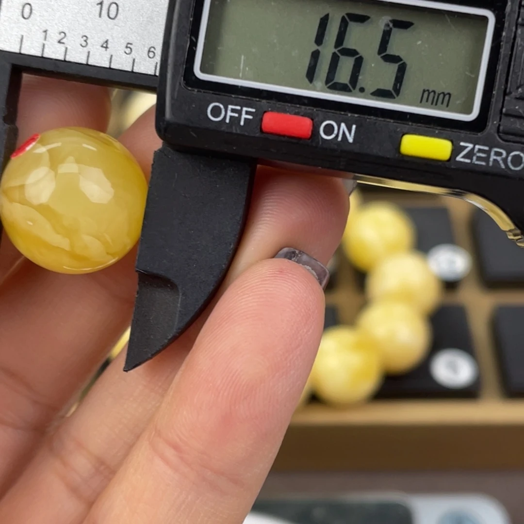 琥珀未镶嵌裸石蜜蜡58