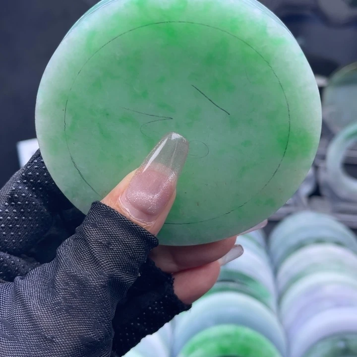 定制翡翠手镯未镶嵌