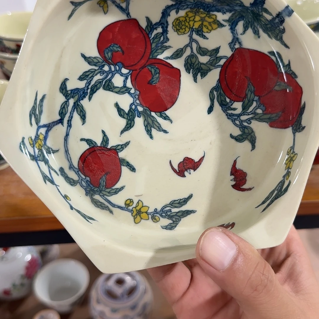 瓷片摆件等方式在不同部位上都