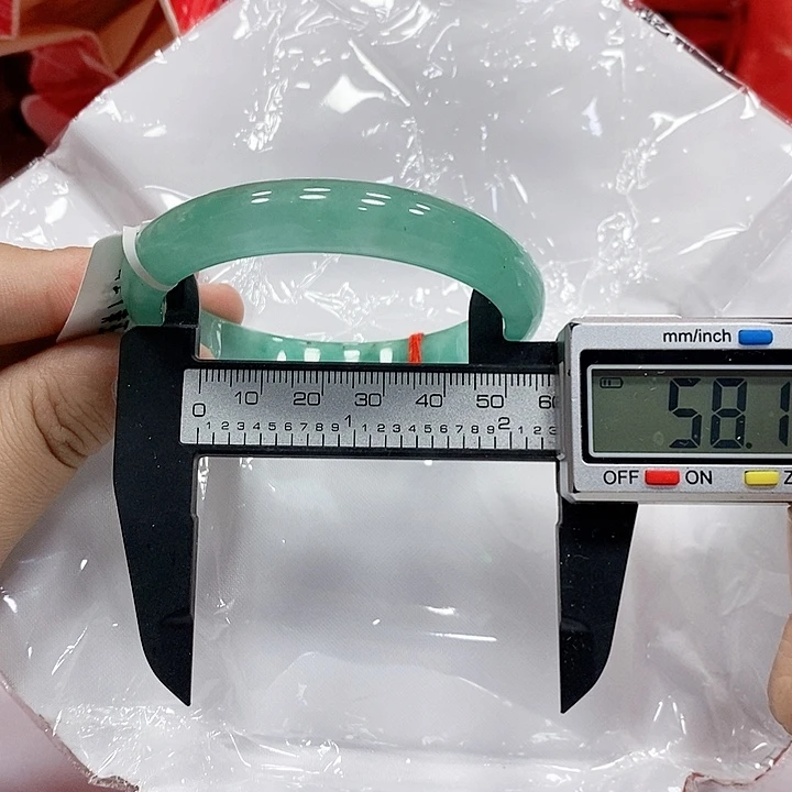 用***5翡翠手镯未镶嵌199号库存×2去拍=128元