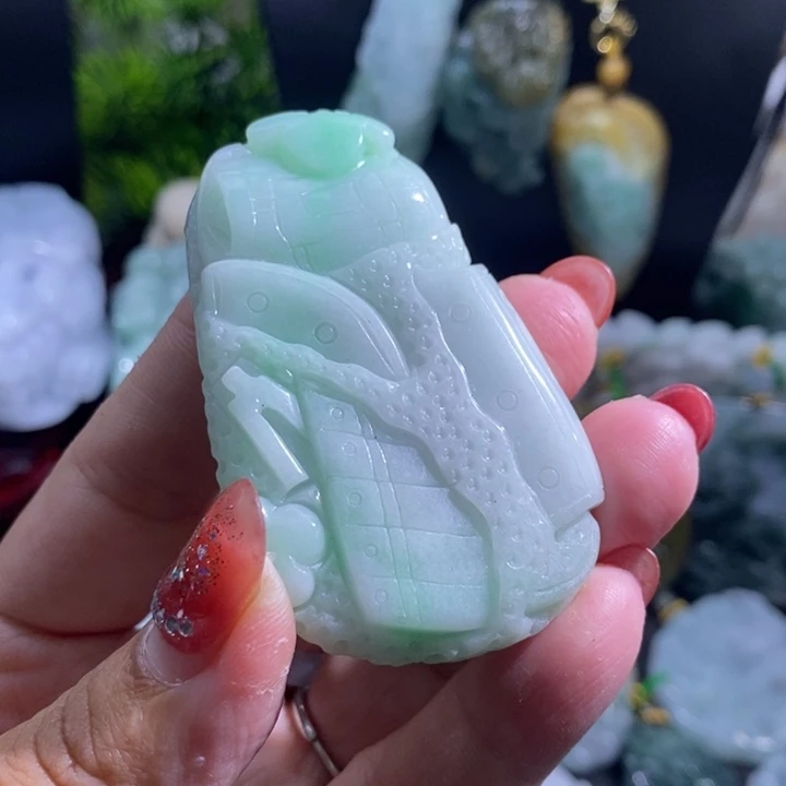 【闪购商品】颈饰未镶嵌翡翠八破