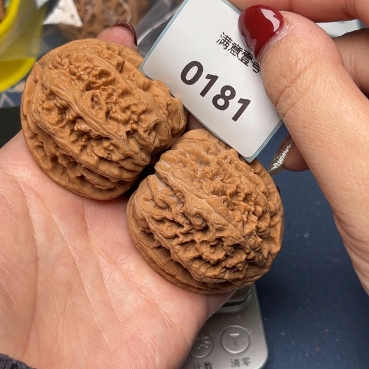 文玩核桃把件粗筋44