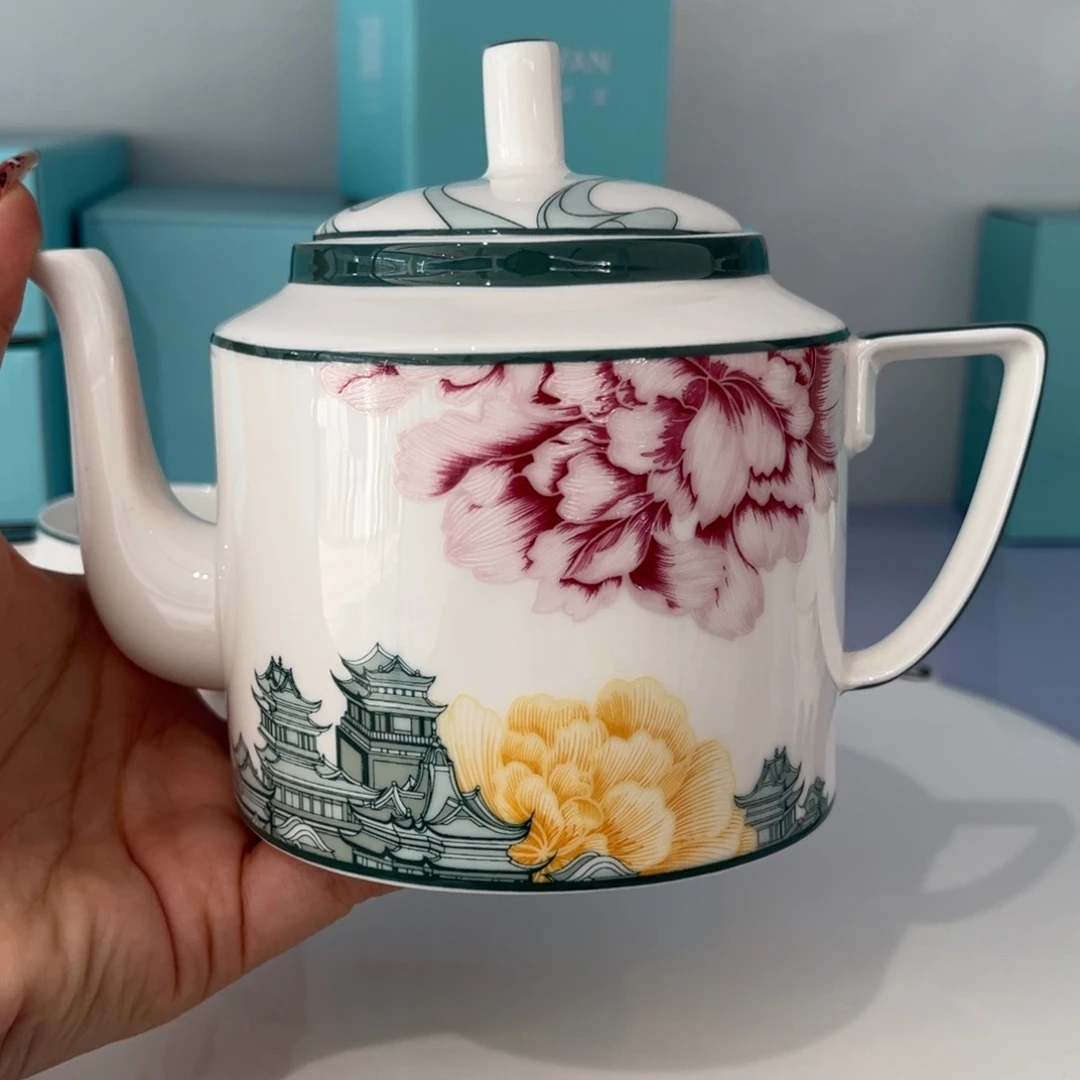 瓷片花好月圆小茶壶