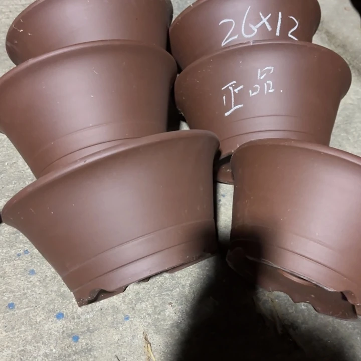 紫砂花盆100-6。     26-12