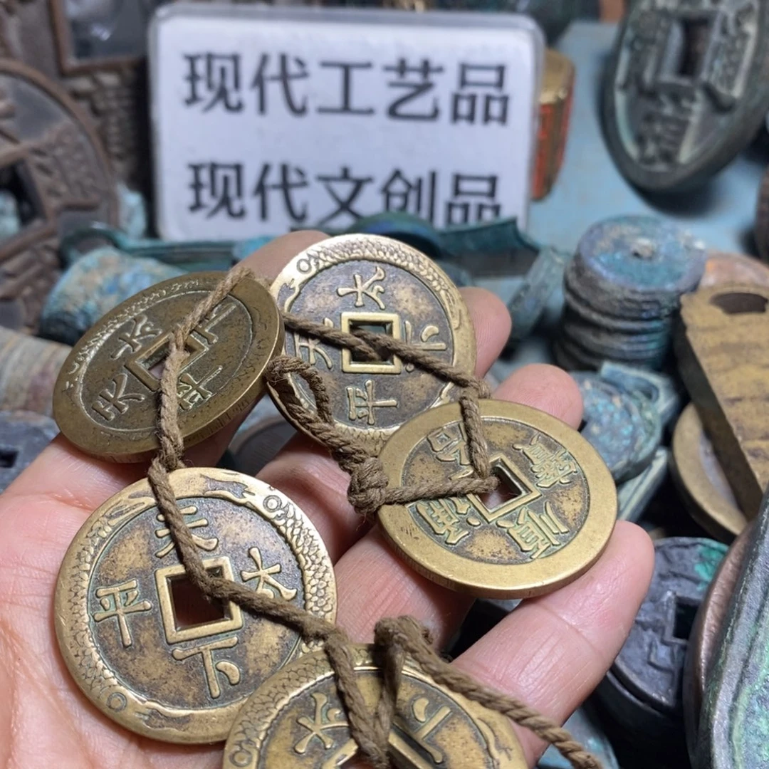 铜现代工艺品学习币